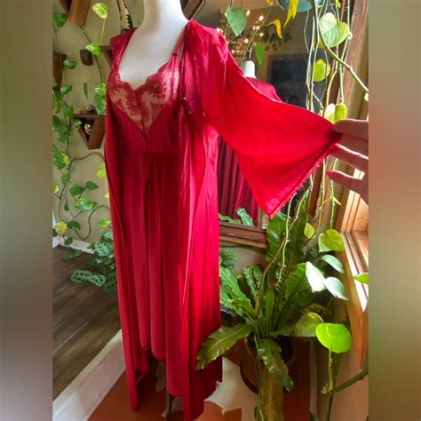 Vintage Red Texsheen Nightgown Robe Lingerie Set Gem