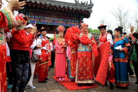 Manchu Ethnic Group - China Ethnic Minorities - Pepchina