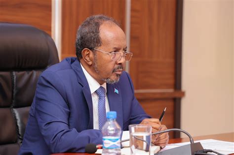 Madaxweyne Xasan Sheekh Oo Kulan Xasaasi Ah La Qaatay Guddiga Amniga