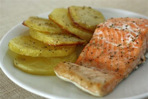 Salm N Al Horno Con Patatas R Pido Sabroso Y Muy F Cil