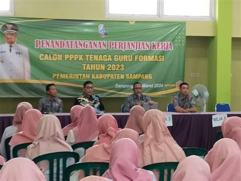 Penandatanganan Perjanjian Kerja Pppk Guru Kepala Bkpsdm Sampang Ajak