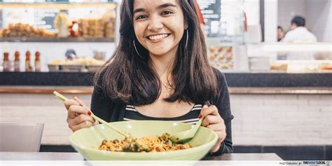 We Found A Rare HALAL Mala Hot Pot Stall Hidden In Paya Lebar Square S Basement