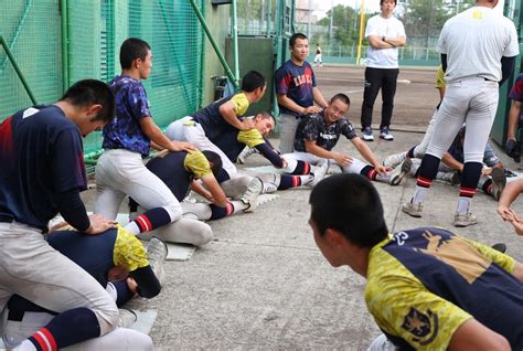 夏の高校野球 準々決勝を前に休養日 仙台育英、慶応、花巻東 写真特集147 毎日新聞