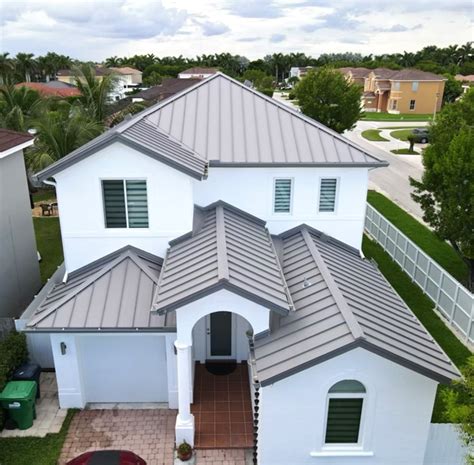 Miami Roofing What Is A Metal Roof And The Best Materials For