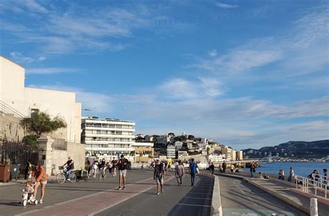 Circulation à Marseille les voitures sont interdites sur la Corniche