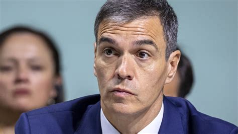 Le Chef Du Gouvernement Espagnol Pedro Sanchez Garde Espoir En La