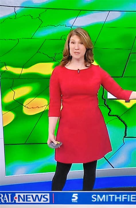WRAL Elizabeth Gardner Daily Edition: Same forecast, different dress