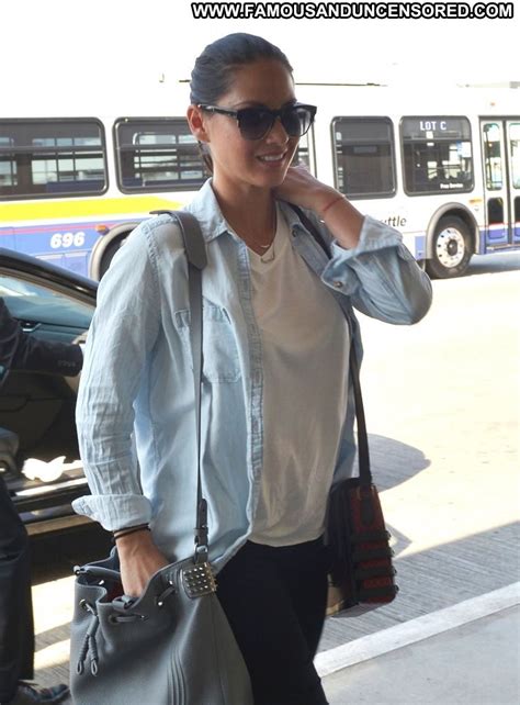 Lax Airport Olivia Munn Lax Airport Babe Celebrity Beautiful Posing Hot