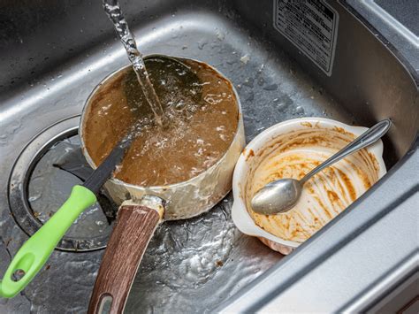 The Easiest Way To Wash A Curry Pot Is Also The Most Delicious Grape