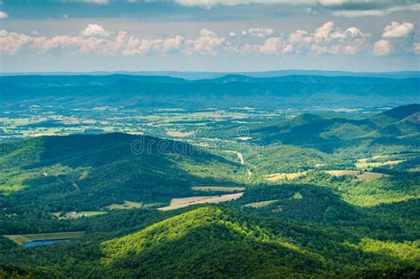 View Of The Shenandoah Valley From Skyline Drive In Shenandoah Stock