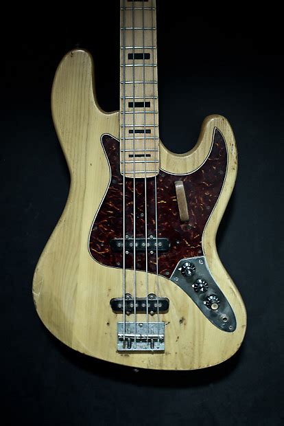 Sekova Jazz Bass Reverb