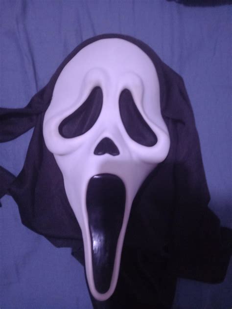 Scream 5 mask : r/Scream