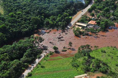 Imagens aéreas do rompimento de barragem em Brumadinho Estado de Minas