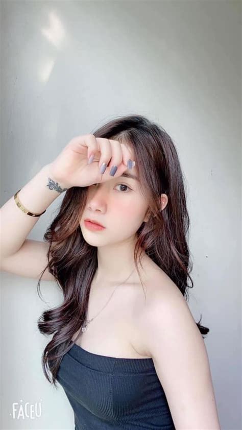 Ngắm Nhan Sắc Hotgirl Tiktok được Dân Mạng đặt Biệt Danh Cô Vợ Quốc