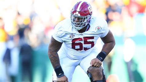 Nfl News Tennessee Titans Picking Jc Latham Is A High Risk High Reward