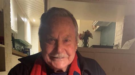 AFL great Ron Barassi dies peacefully surrounded by family | PerthNow