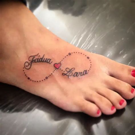 30 Beautifully Touching Tattoos Of Hearts With Names | Spiritustattoo.com