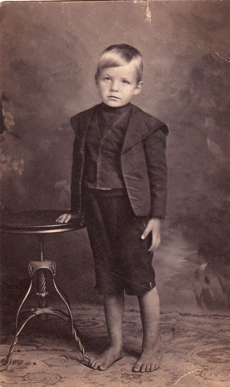 Little Boy From Missouri 1910 Old Photographs Old Photos Vintage