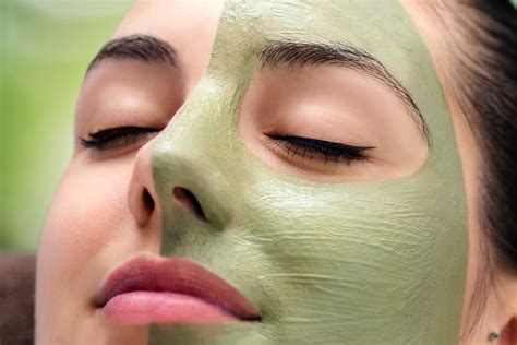 Argile Verte Bienfaits Et Recettes De Masques Pour Le Visage