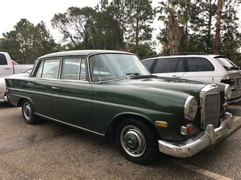 Manual Fintail 1962 Mercedes Heckflosse