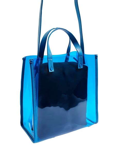 10 Clear Handbags That Wont Clear Your Bank Account