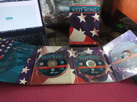 The West Wing Season 1 DVD Box Set, Musik & Media, CD, DVD & Lainnya di ...