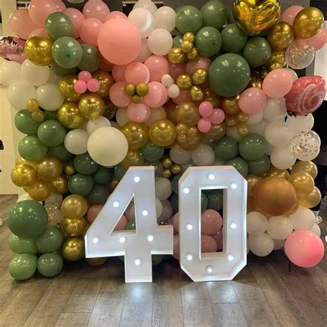 Grand And Sweet Balloon Arch Idea For 40Th Birthday Party | Balloon ...