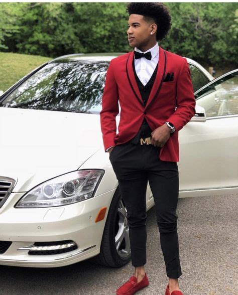 Pin By Beautiful Energy🦋 On Prom Prom Outfits For Guys Prom Suit