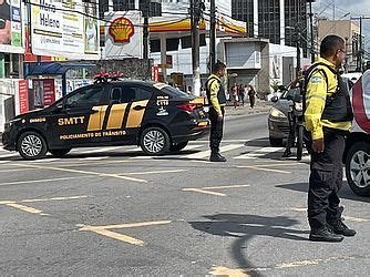 V Deos E Fotos Imagens Mostram Ambul Ncia Do Samu Em Chamas Na Avenida