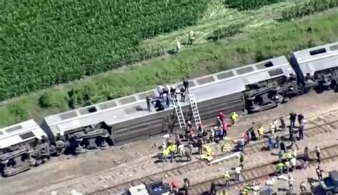 Tragedia En Missouri 3 Muertos Y 50 Heridos Al Descarrilar Un Tren