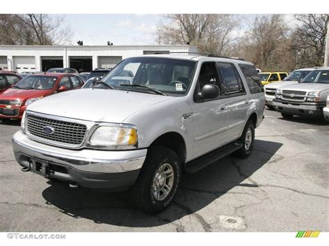 2001 Silver Metallic Ford Expedition XLT 4x4 7981721 Photo 3