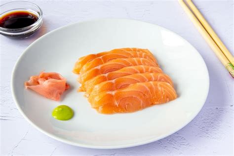 Sashimi de salmón la receta para hacer en casa del clásico de la