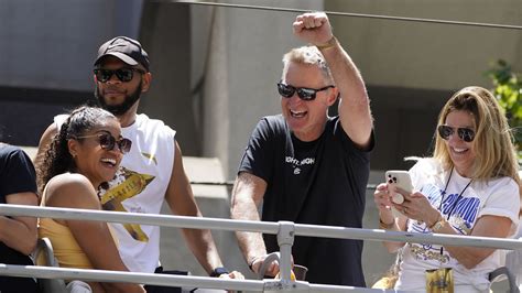 Golden State Warriors Live Championship Parade Dub Nation Shows