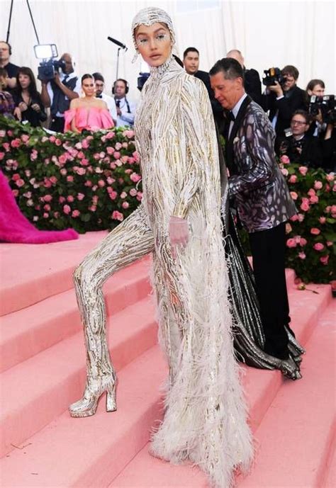 Every Mind Blowing Look From The 2019 Met Gala Met Gala Outfits Met Gala Dresses Met Gala