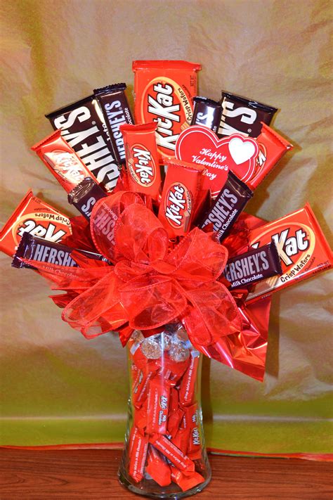 These Are Pretty Quick And Easy To Make Candy Bouquet Diy Diy Bouquet Bouquets Valentines