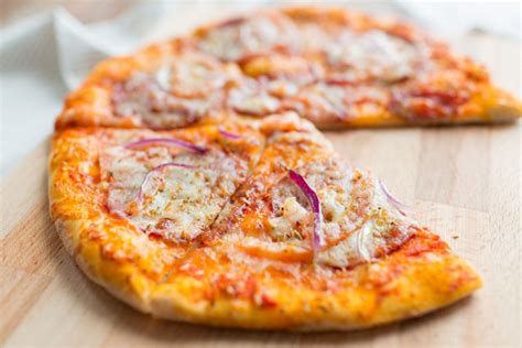 Villámgyors pizzatészta bögrés recept Mindmegette hu