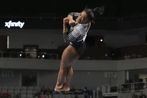 Simone Biles Looking Perhaps Better Than Ever Surges To Early Lead At Us Championships