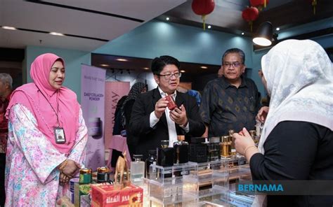 Bernama Koperasi Bernama Berhad S Bazaar Programme Helps Empower