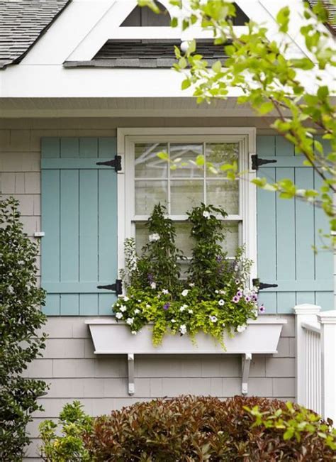 Benjamin Moore La Paloma Gray And Azure Waters Paint Cottage Exterior