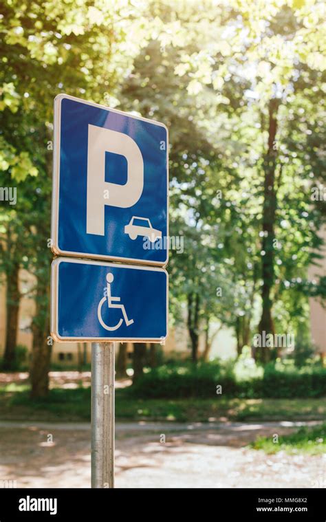 Cartel De Estacionamiento Para Discapacitados Fotograf As E Im Genes De