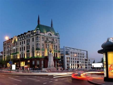 Best Price on Hotel Moskva in Belgrade + Reviews!