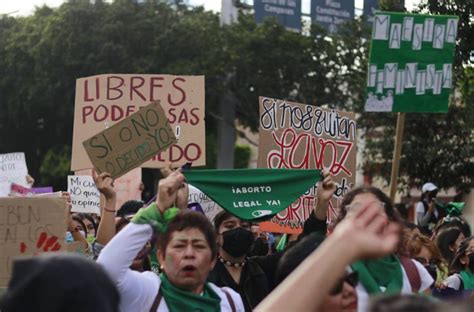 Manifestación por la despenalización del aborto congrega a cientos de