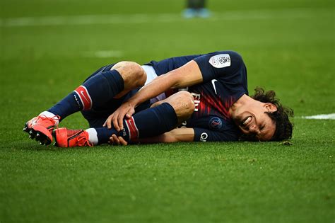 Manchester Psg Cavani Sort Sur Blessure Trois Jours Du Choc