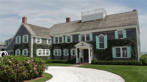 The Truth Behind Ivy Covered Houses The Glam Pad