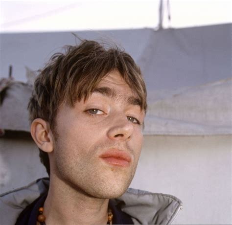 Pin By Elle Vortex On Damnzz Damon Albarn Blur Band Damon