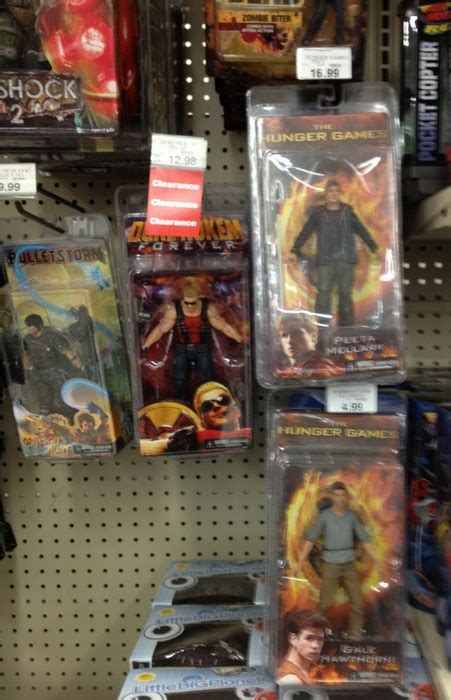 The Hunger Games Movie Action Figures Spotted At Toys R Us The New Hollywood Video