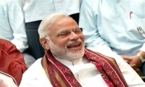 Rare Video of PM Narendra Modi Laughing At Funniest Incident In Lok Sabha - Meen Curry