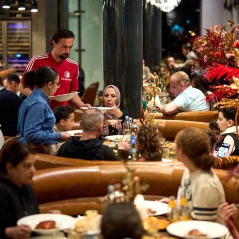 Orkun K K Ve Tak M Arkada Lar Iftar Organizasyonu D Zenledi Haberler