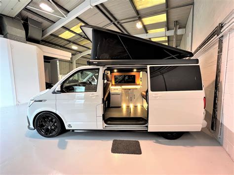 Sold Volkswagen Transporter T Tdi P V Highline Camper Battle