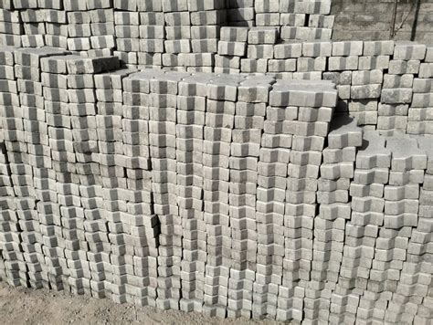 Grey Zig Zag Concrete Paver Block Dimensions 200 X 80 Mm Thickness